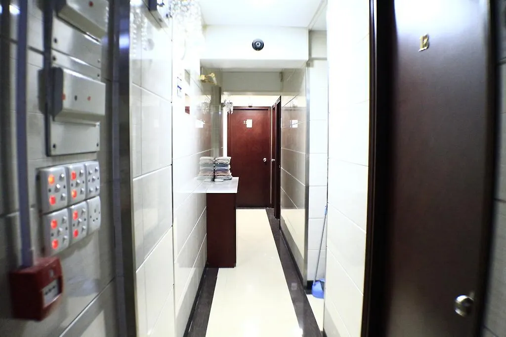 Loi Loi Guest House Hong Kong
