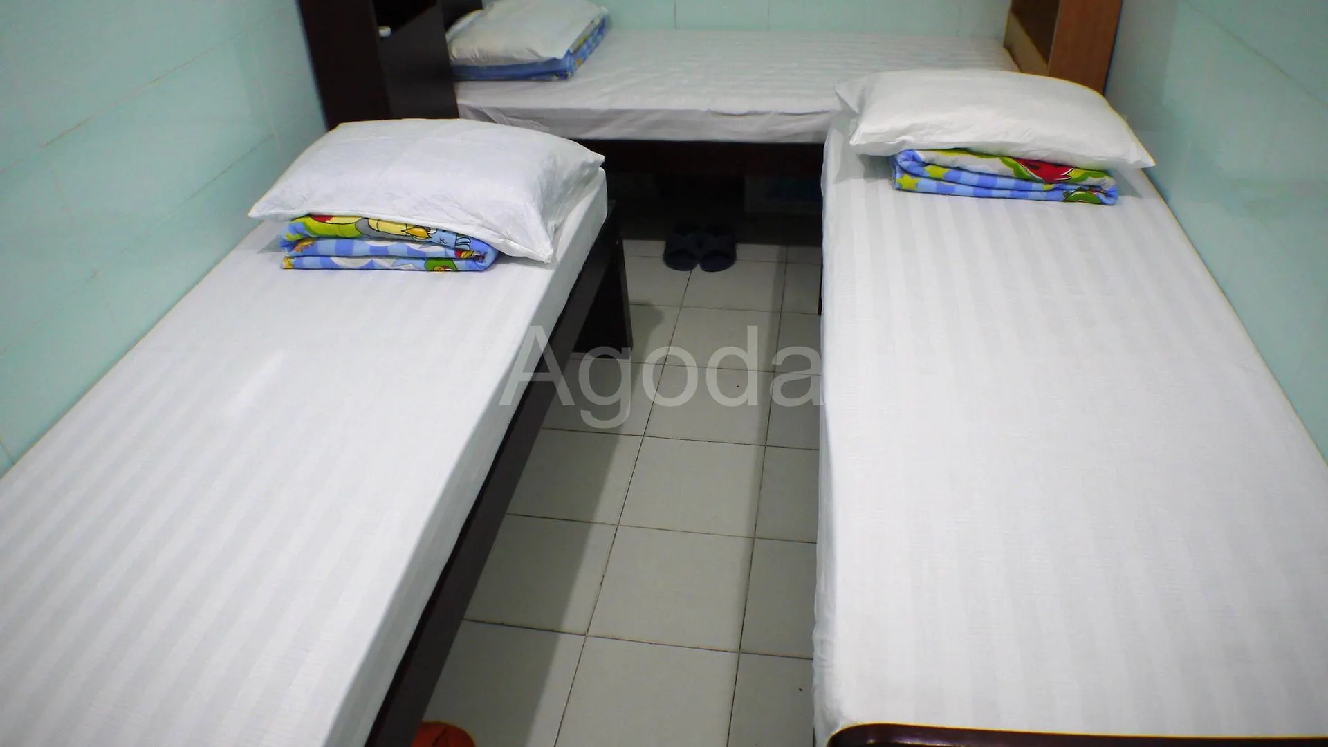 Loi Loi Guest House Hong Kong